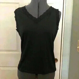 COVINGTON BLACK V-NECK SLEEVELESS TOP WITH LACE SMALL